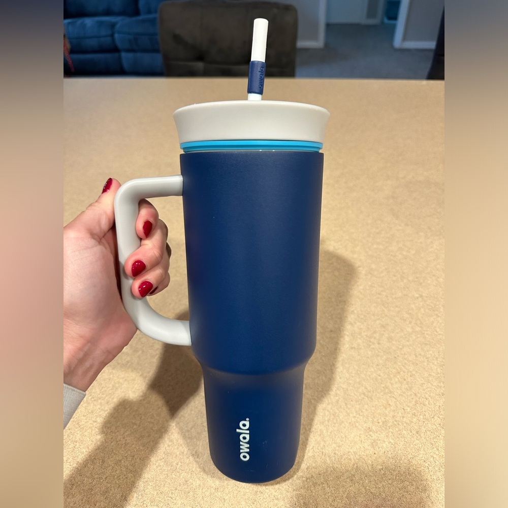 Owala blue 40 oz